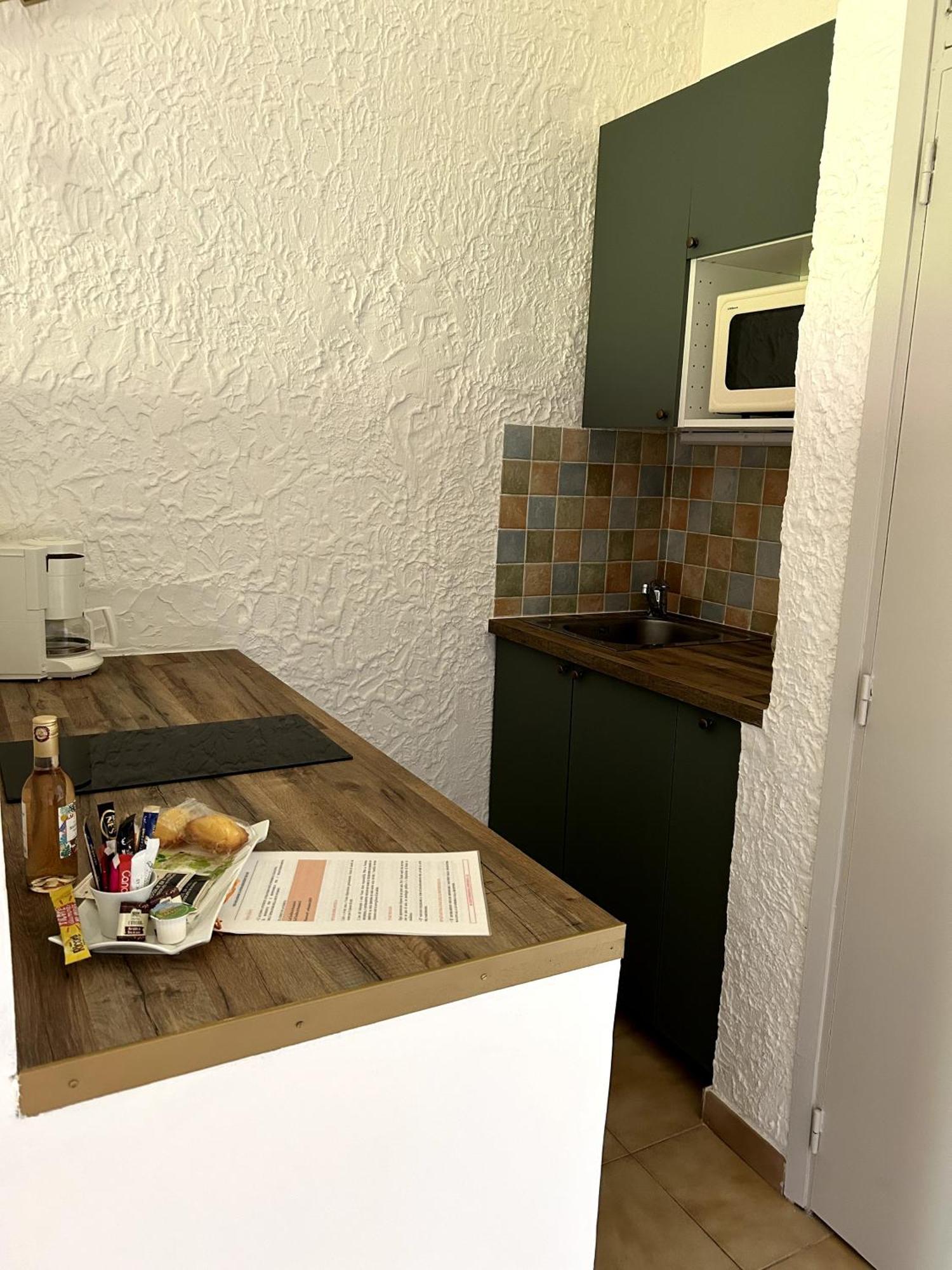 Le Clos des Arbousiers Linguizzetta Extérieur photo