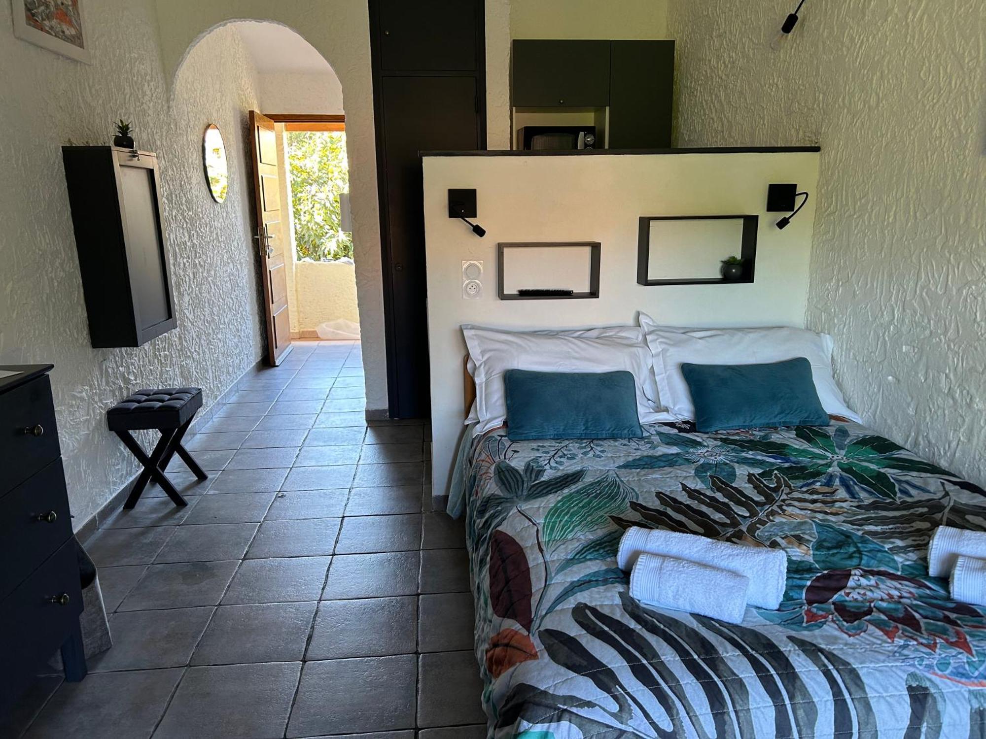 Le Clos des Arbousiers Linguizzetta Extérieur photo
